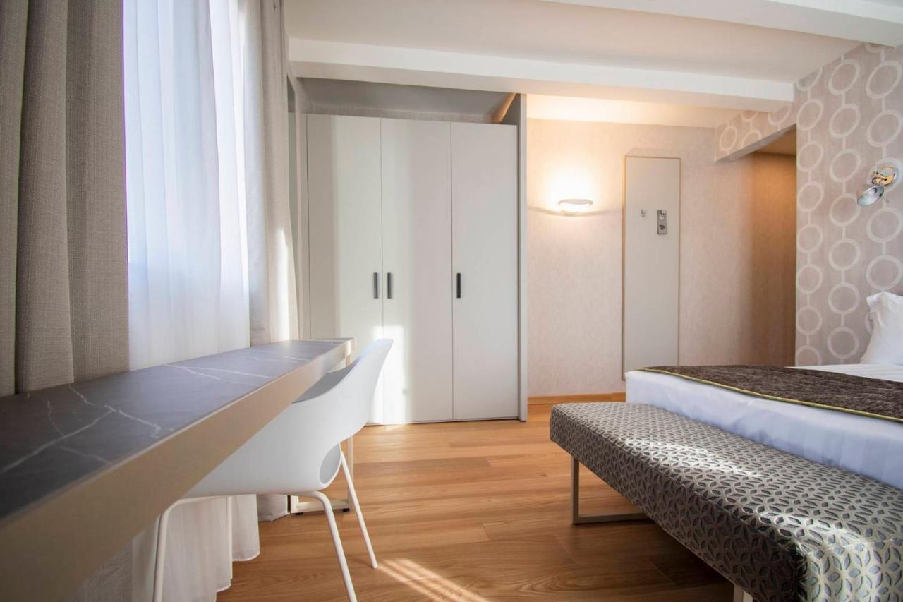 Hotel Medusa Лидо Ди Камайоре Екстериор снимка