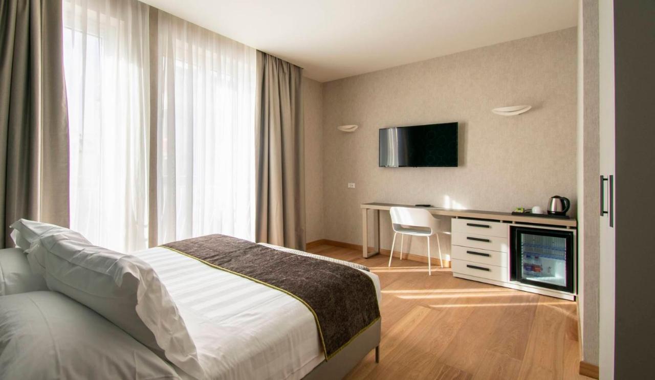 Hotel Medusa Лидо Ди Камайоре Екстериор снимка