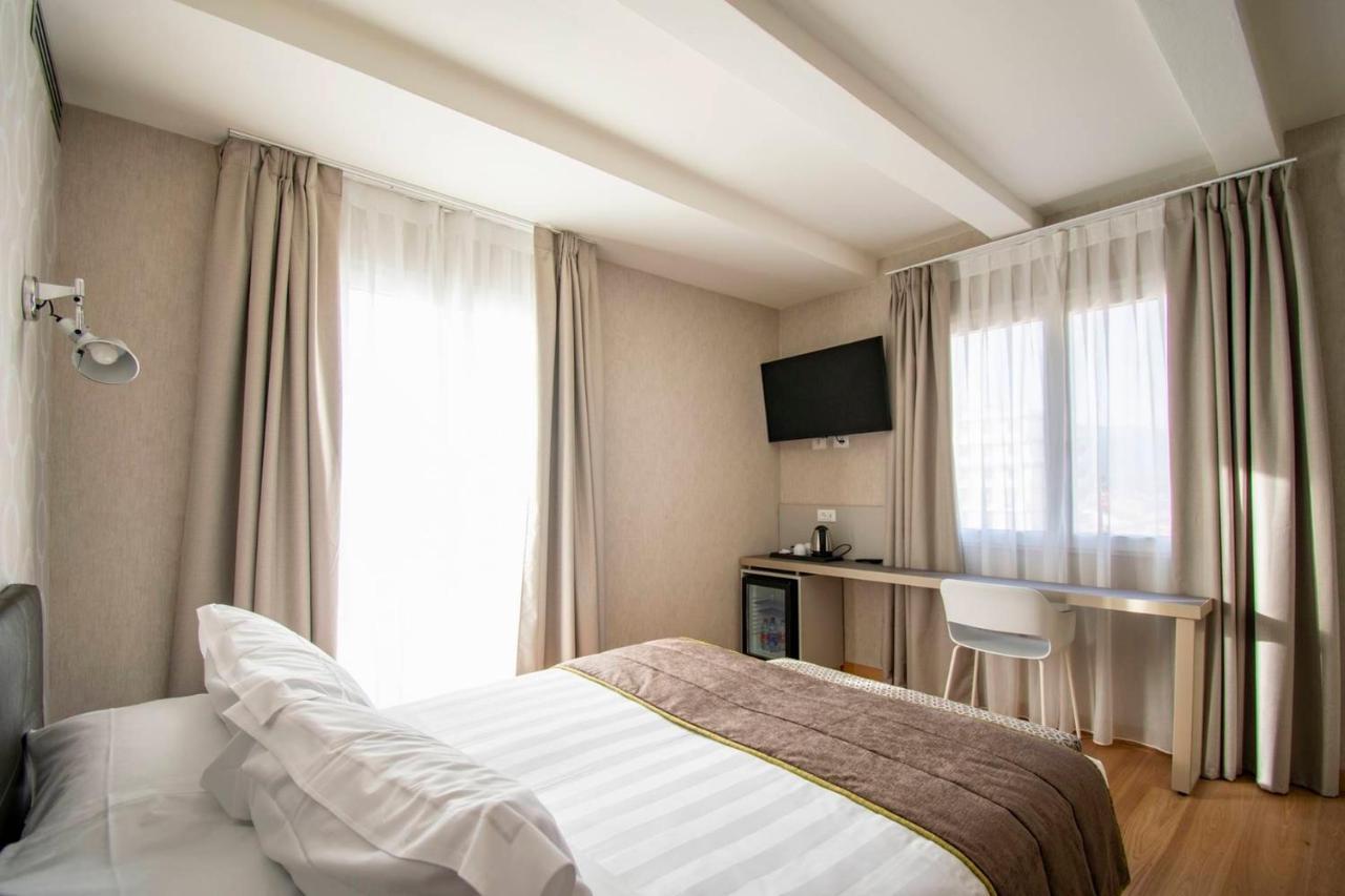 Hotel Medusa Лидо Ди Камайоре Екстериор снимка