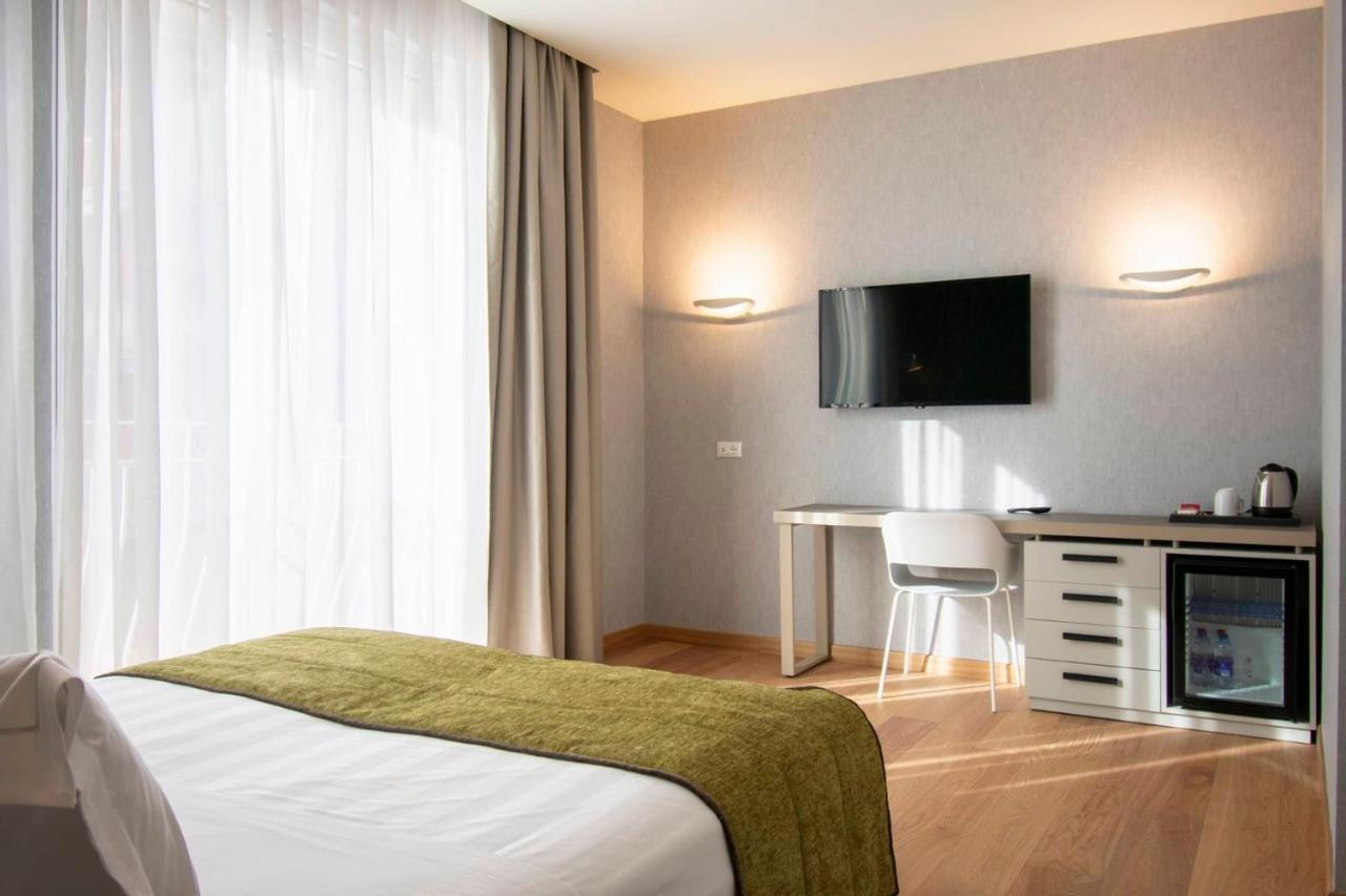 Hotel Medusa Лидо Ди Камайоре Екстериор снимка