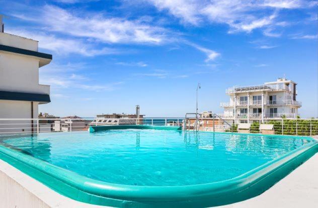 Hotel Medusa Лидо Ди Камайоре Екстериор снимка